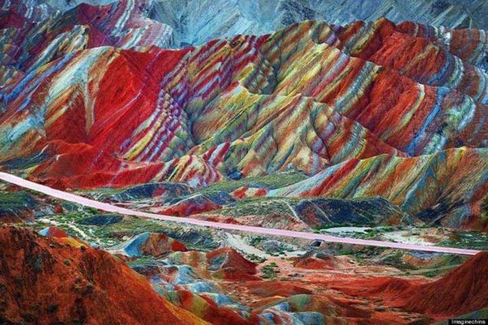 Rainbow Mountains in China online puzzel