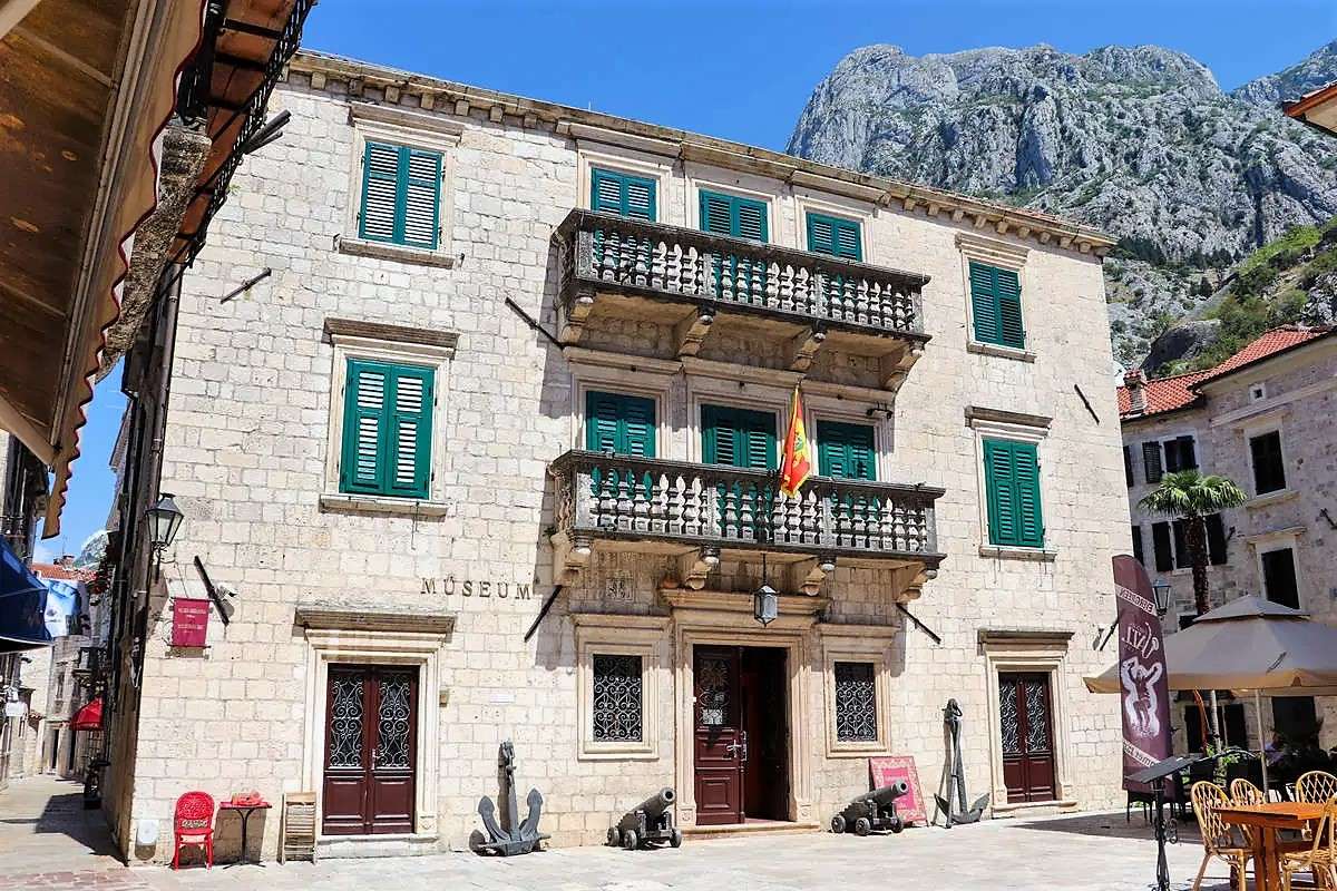 Città di Kotor in Montenegro puzzle online