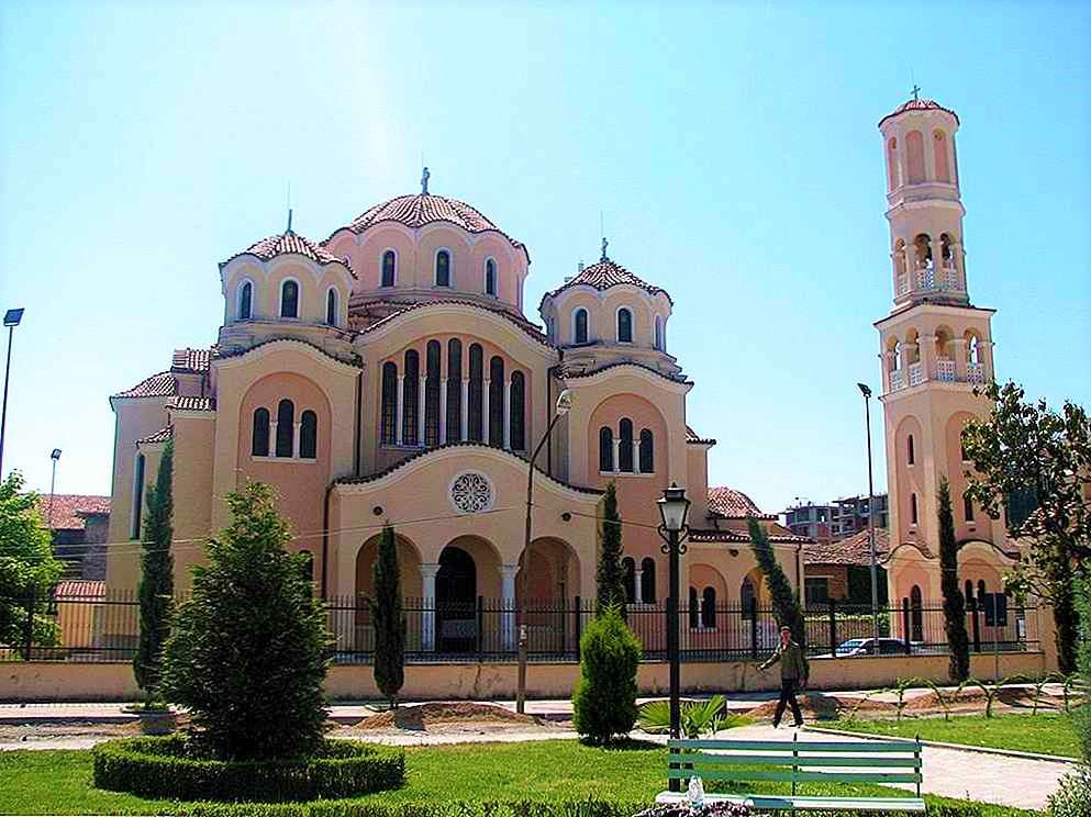 Shkodra City i Albanien Ortodoxa kyrkor Pussel online