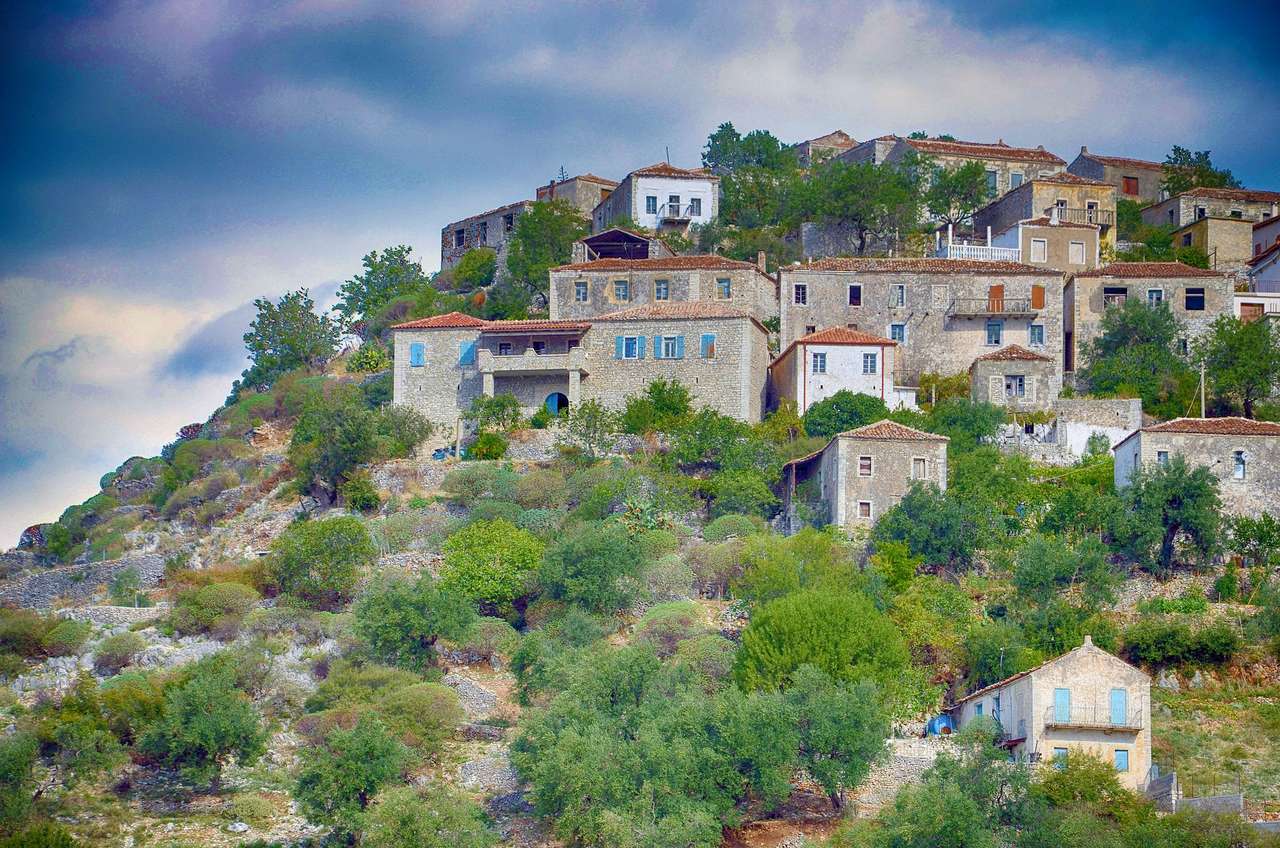 QERO планинско село в Албания онлайн пъзел