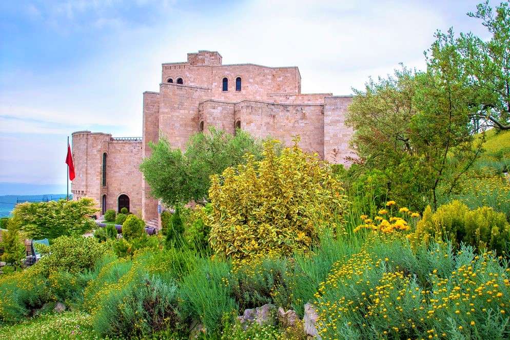 Κάστρο Kruja στην Αλβανία παζλ online