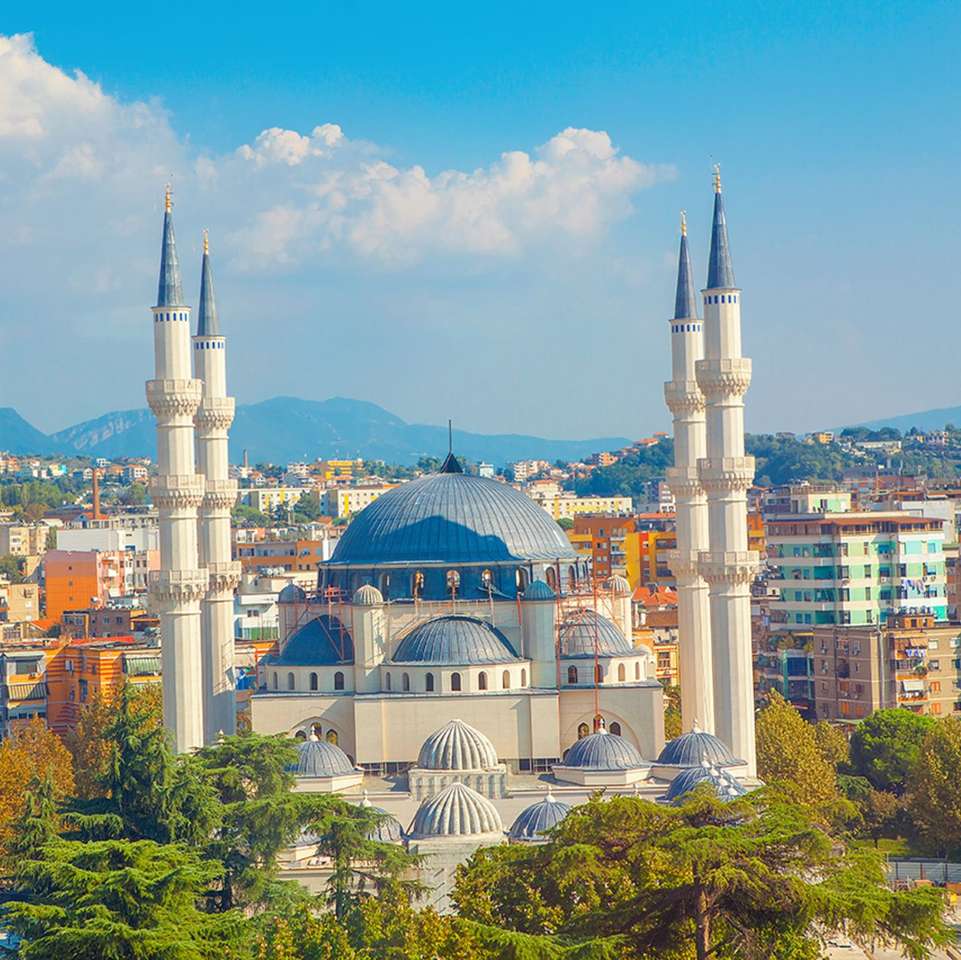 Tirana Haupstadt von Albanien Online-Puzzle