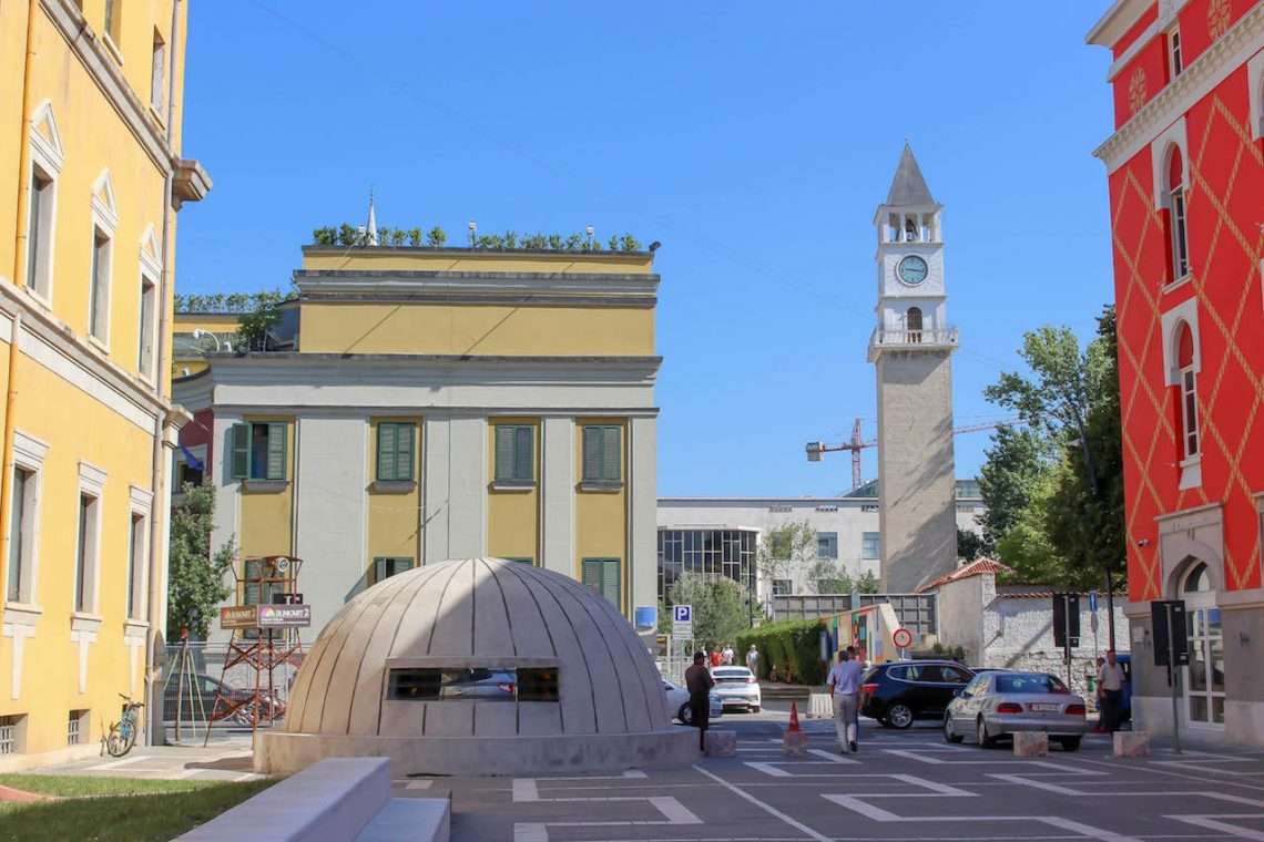 Cabeça Tirana da Albânia quebra-cabeças online