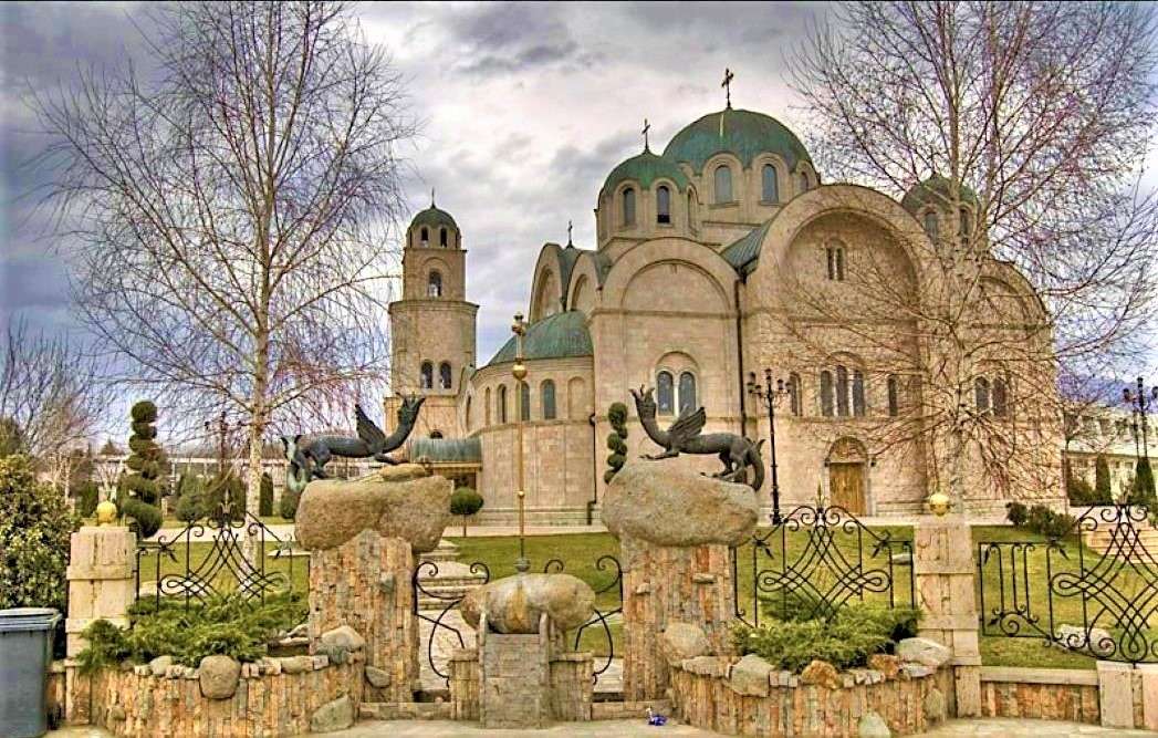 Église de Radovis Sankt Troica dans le nord de la Macédoine puzzle en ligne