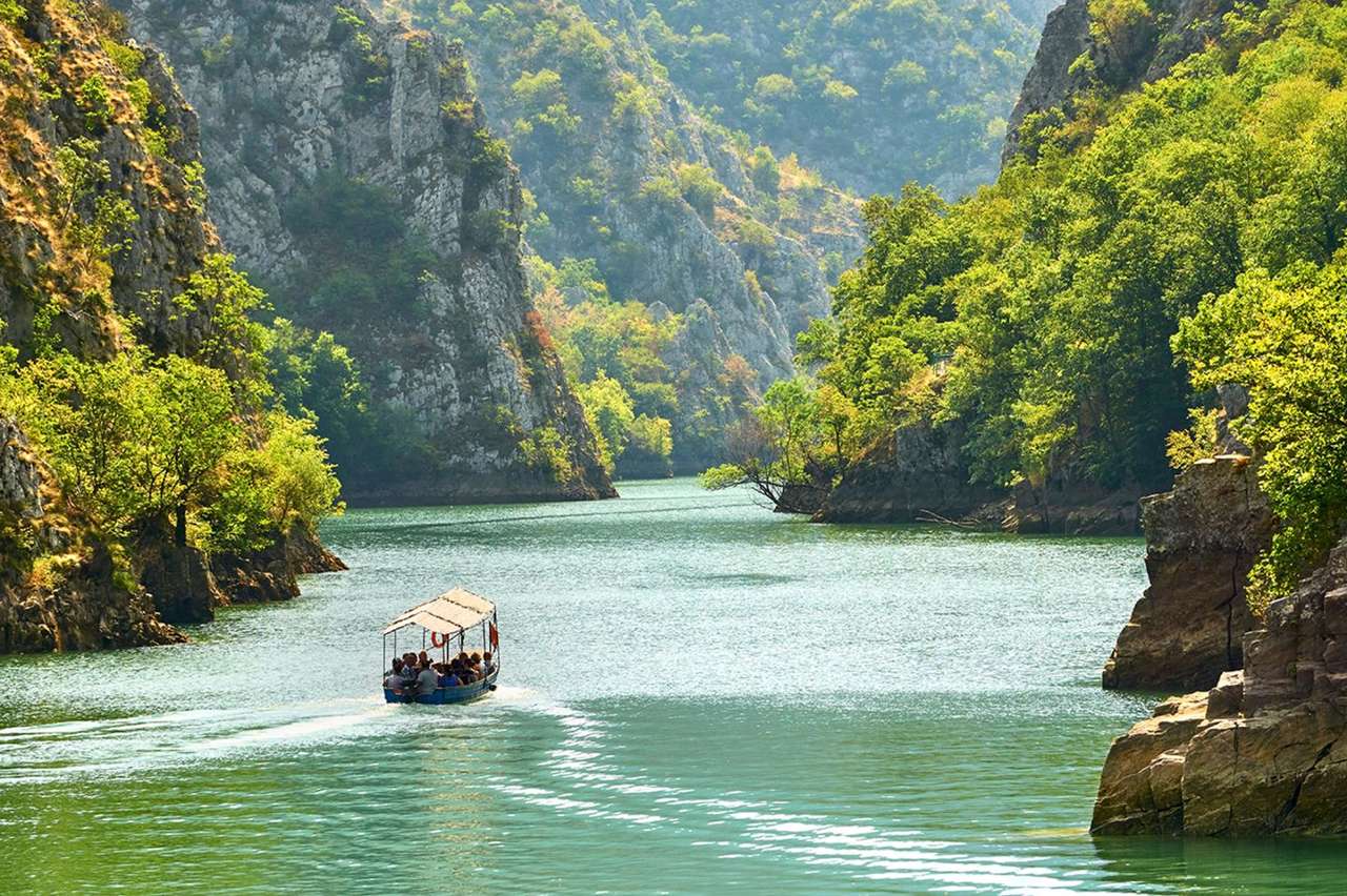Matka Canyon in Nordmasedonia jigsaw puzzle online