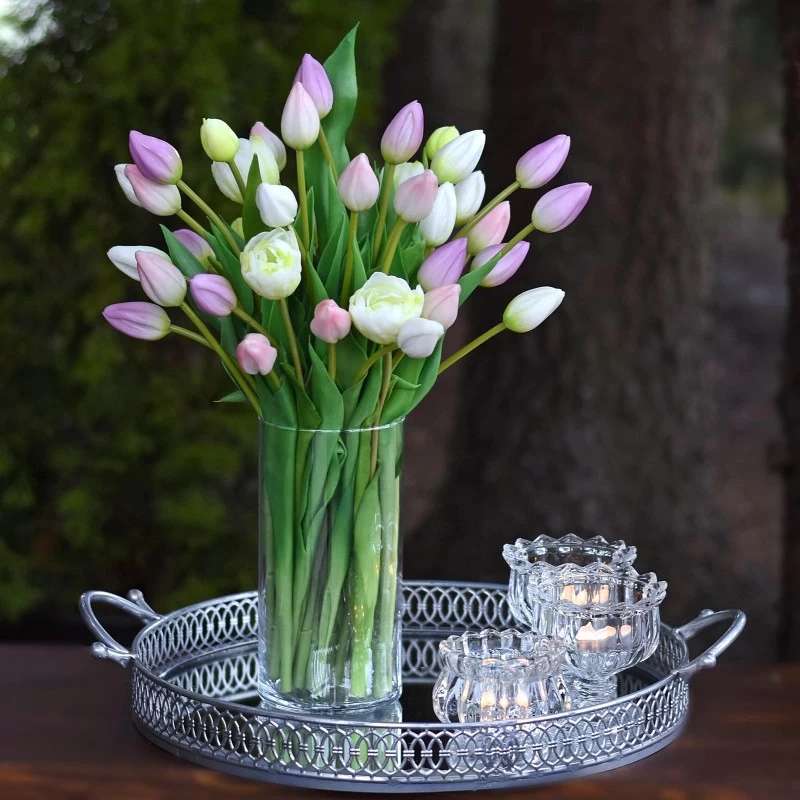 Fehér tulipánok online puzzle