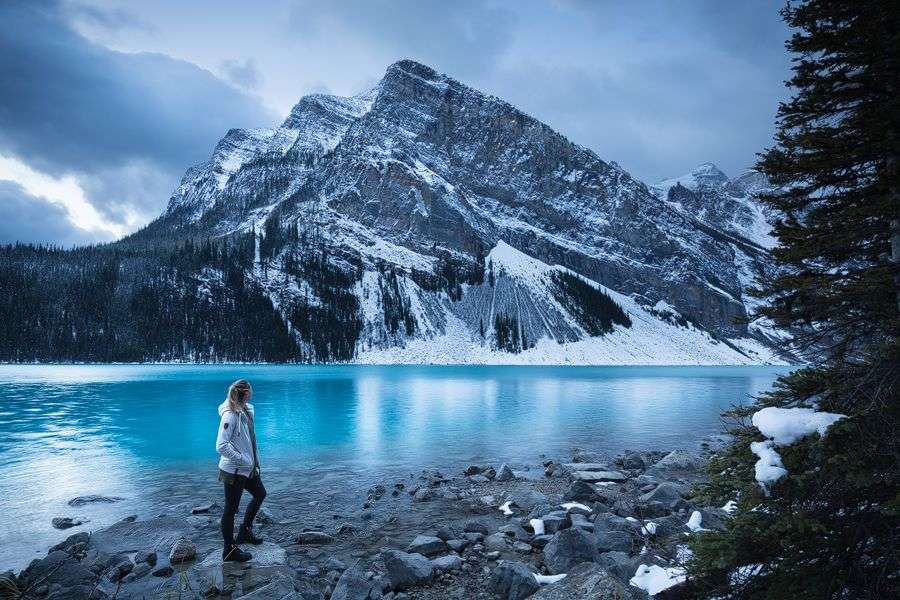 Озеро в горах пазл онлайн
