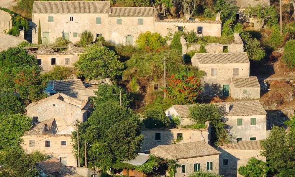 Perithia mountain village on Corfu online puzzle