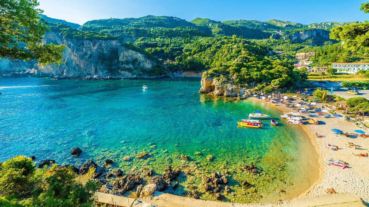 Vacker kust av Korfu Pussel online