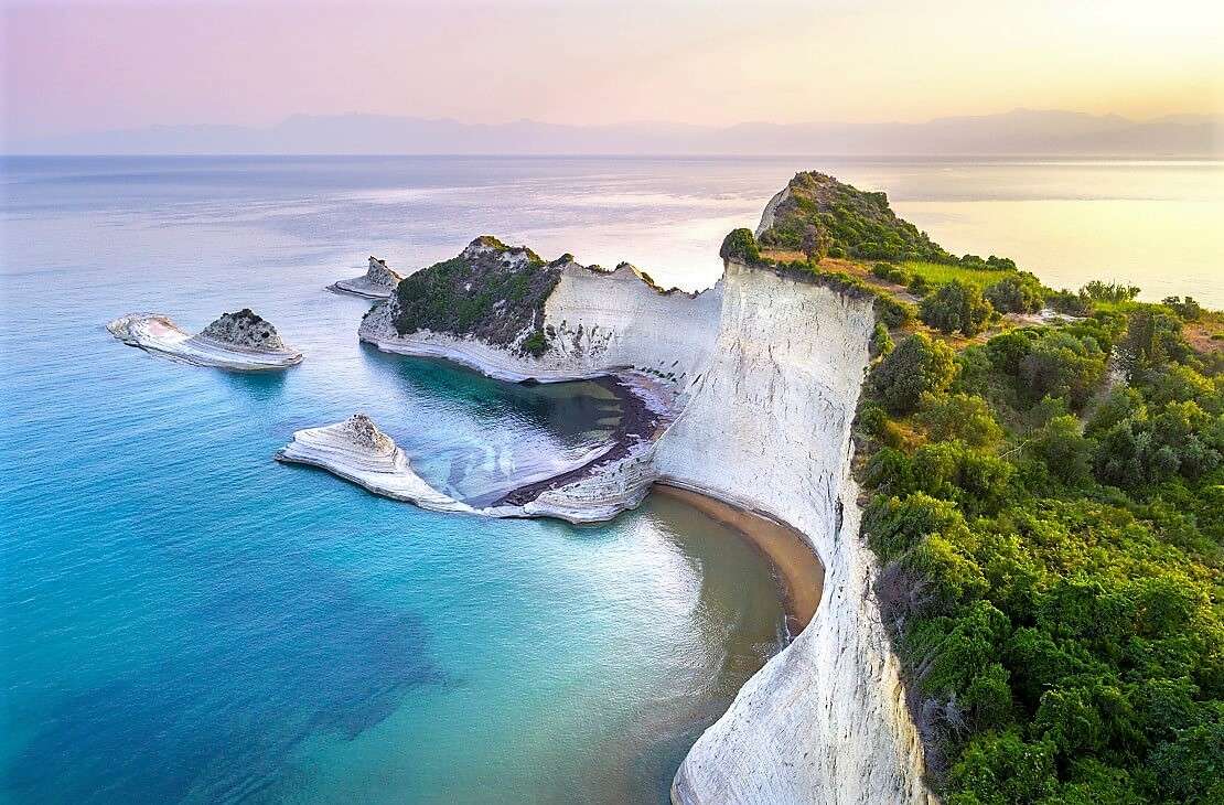 Kap Drastis an der Küste der Insel Korfu Online-Puzzle