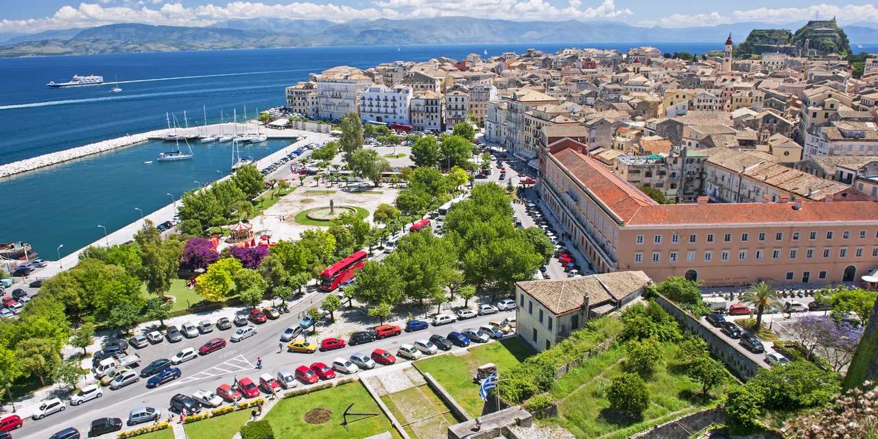 Ciudad Corfu Panorama Island Corfú rompecabezas en línea