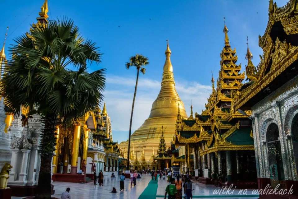 Templo en Rangún rompecabezas en línea