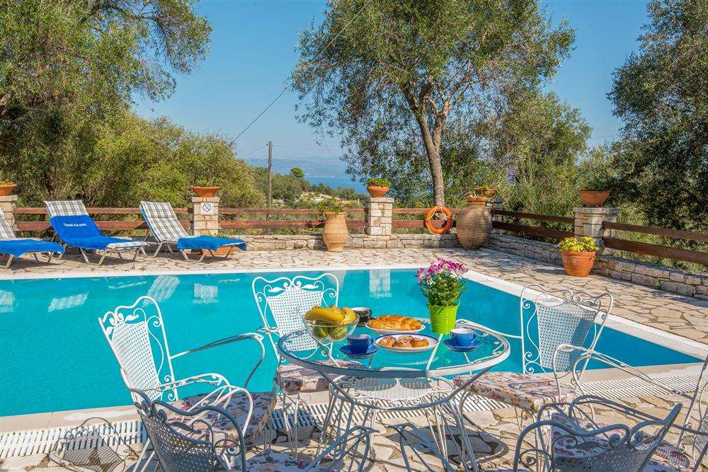Casa de férias na ilha de paxos puzzle online