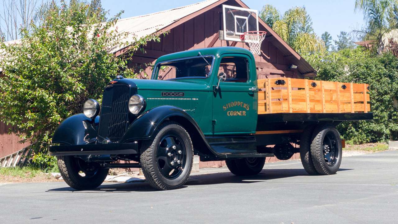 Вантажівка Dodge 1934 року випуску пазл онлайн