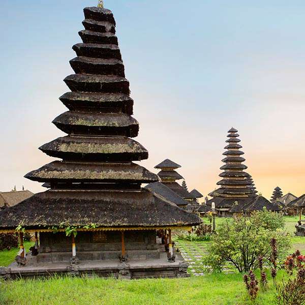 Chrám na ostrově Bali skládačky online