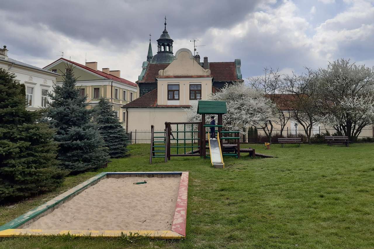 Playground em Sandomierz. quebra-cabeças online