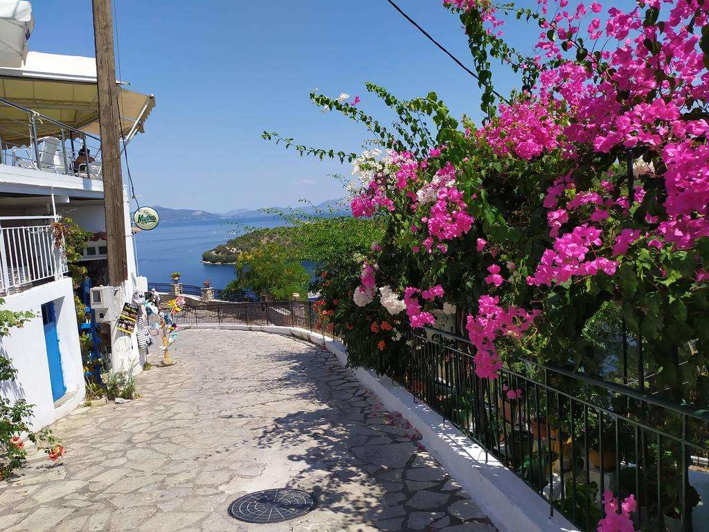 Meganisi Ionský ostrov Řecko online puzzle
