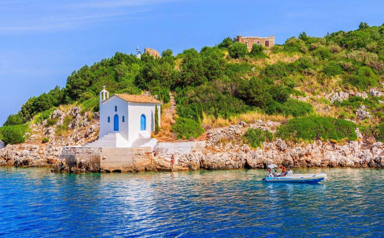 Chapelle sur l'île de Ithaka Ionian Island puzzle en ligne