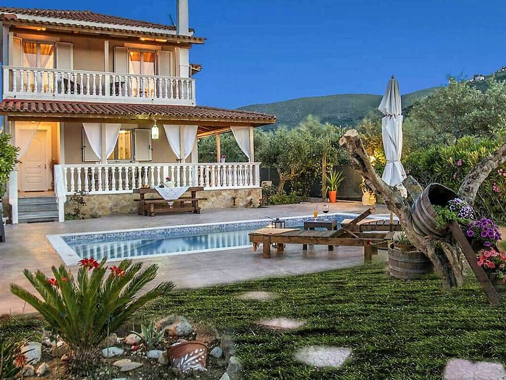 Holiday house on Zakynthos Ionian island online puzzle
