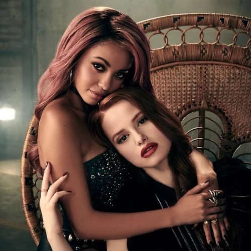 Cheryl Blossom and Toni Topaz online puzzle