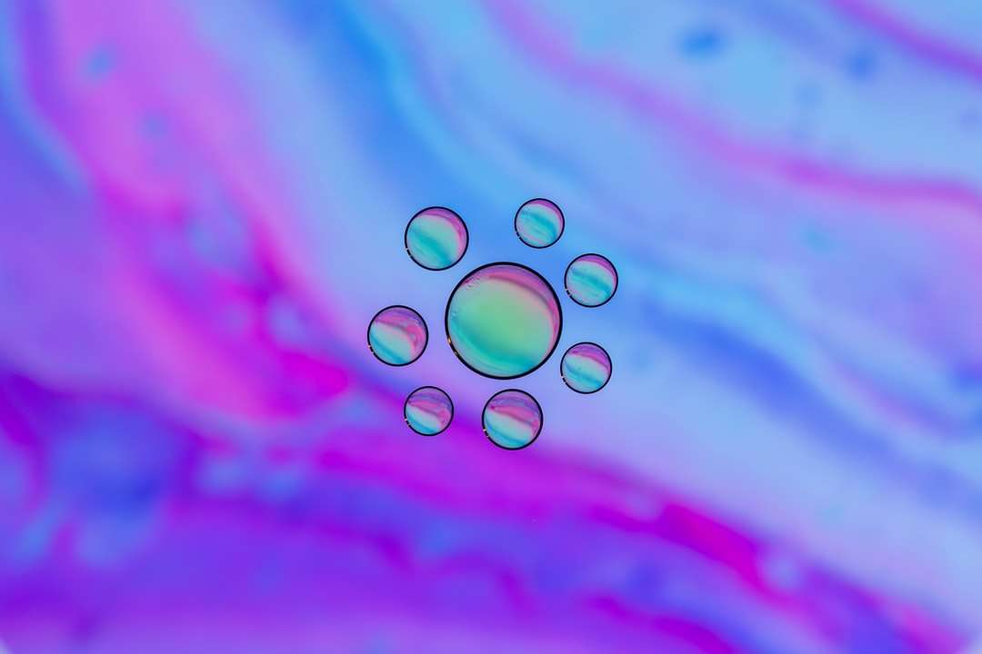 紫と青の水滴 ジグソーパズルオンライン
