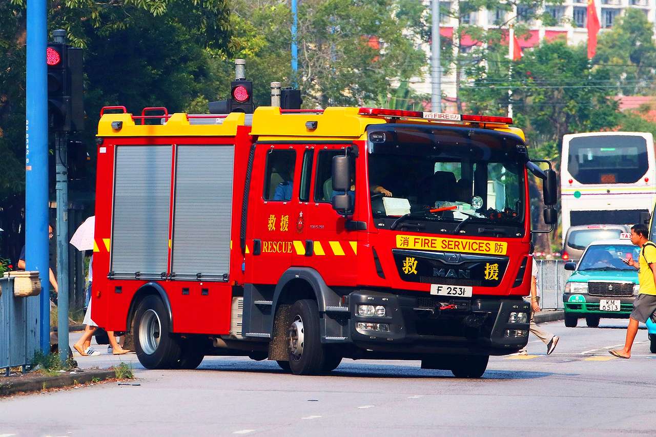 Camion de pompiers légers à Hong Kong puzzle en ligne