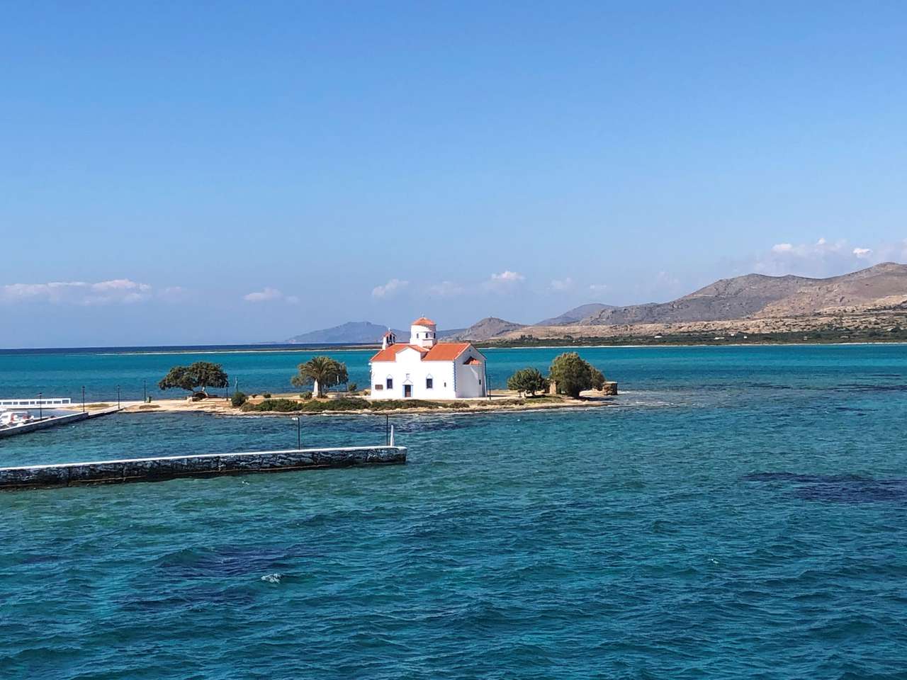 Isla griega de la iglesia Elafonisos rompecabezas en línea