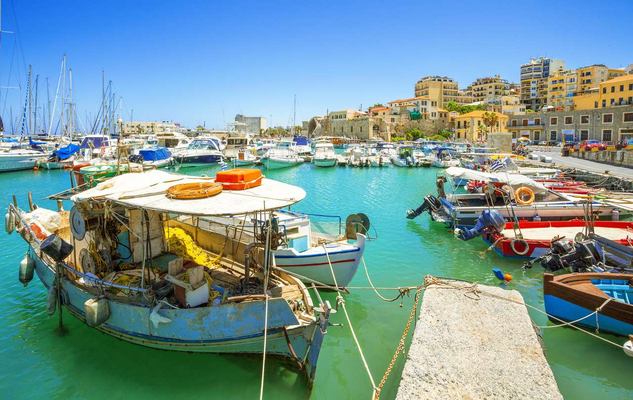 Bateaux sur la Crète - île grecque puzzle en ligne