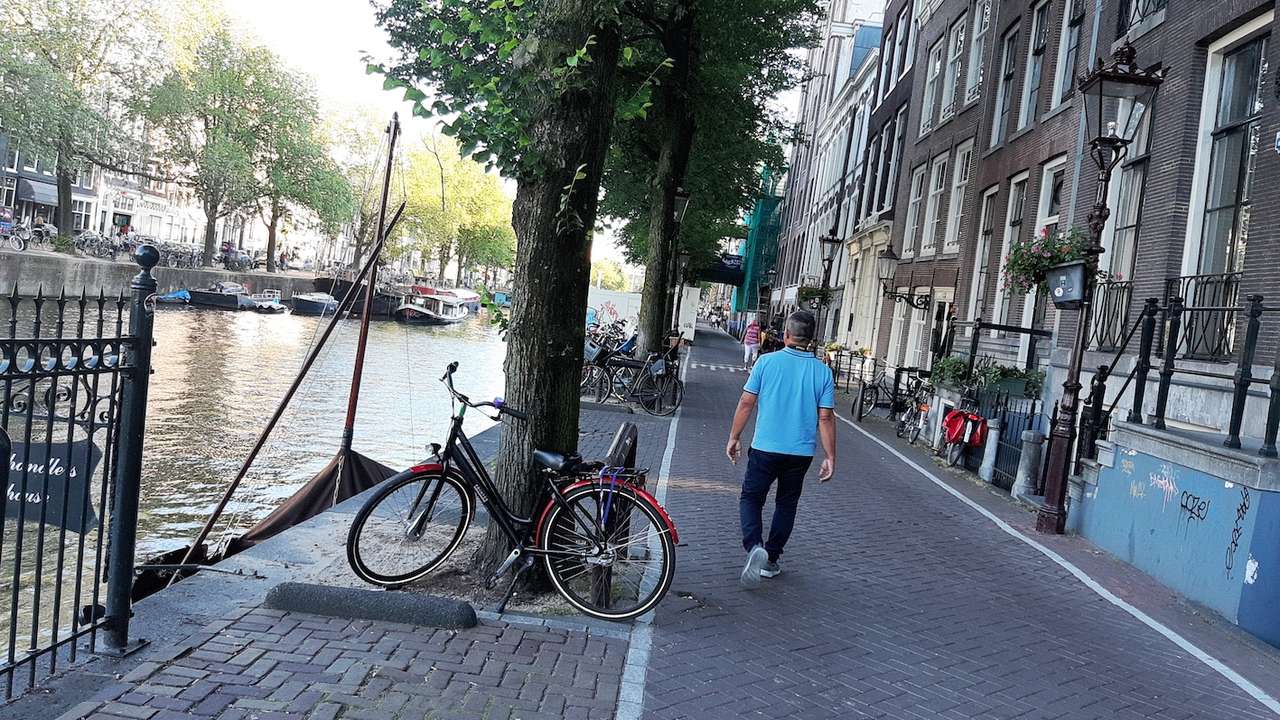 Caminhada de Amsterdã. quebra-cabeças online