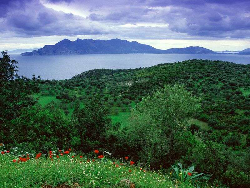 Вулканічний острів Метана, Греція пазл онлайн