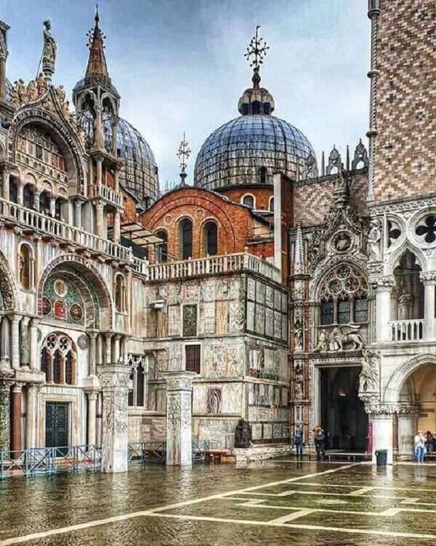 << Βενετία >> παζλ online