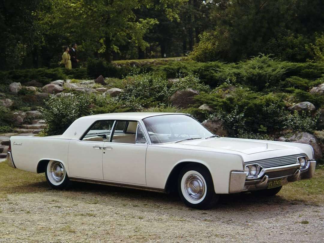 1961 Continental Lincoln jigsaw puzzle online
