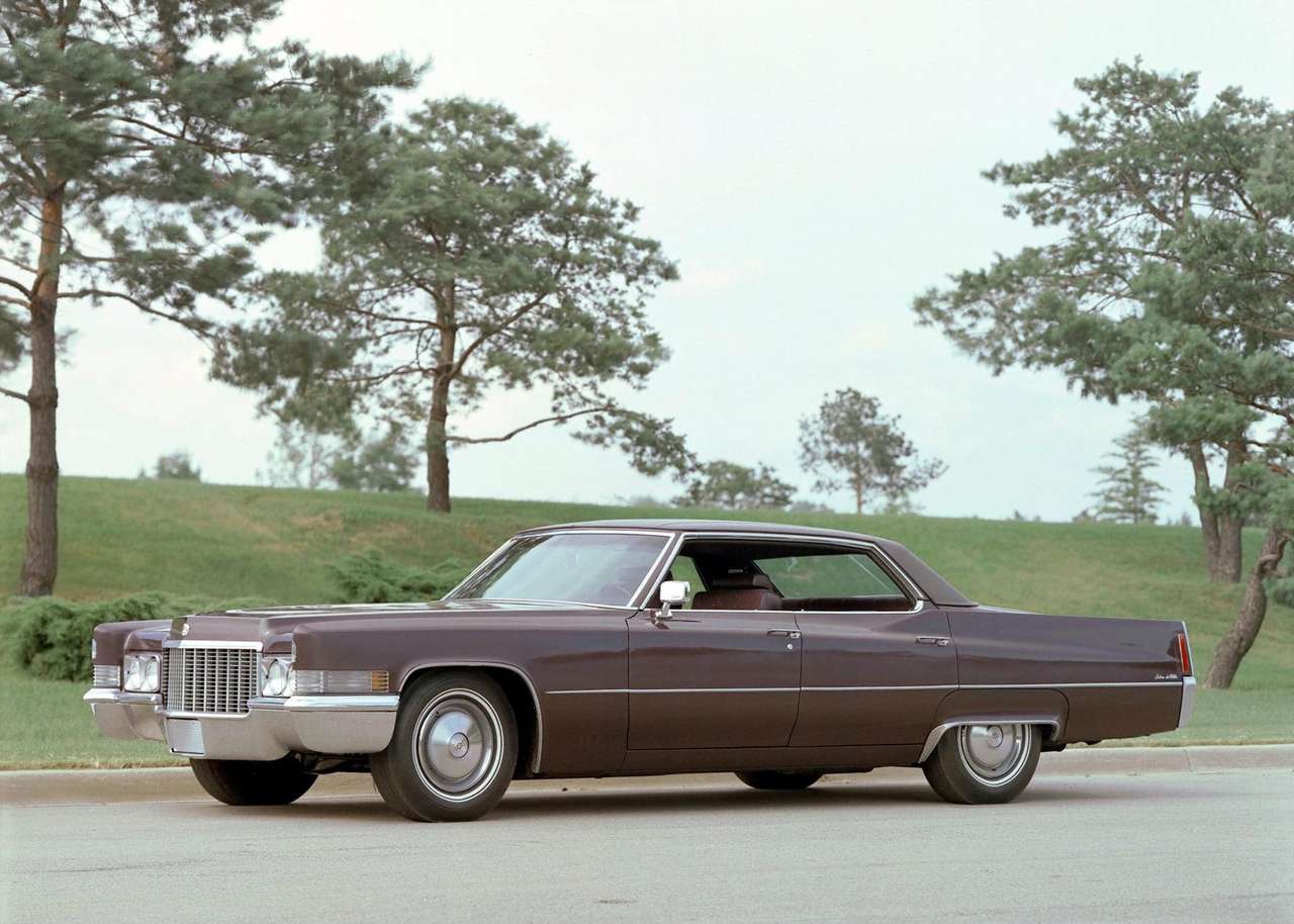 1970 Cadillac Deville hardtop sedan pussel på nätet