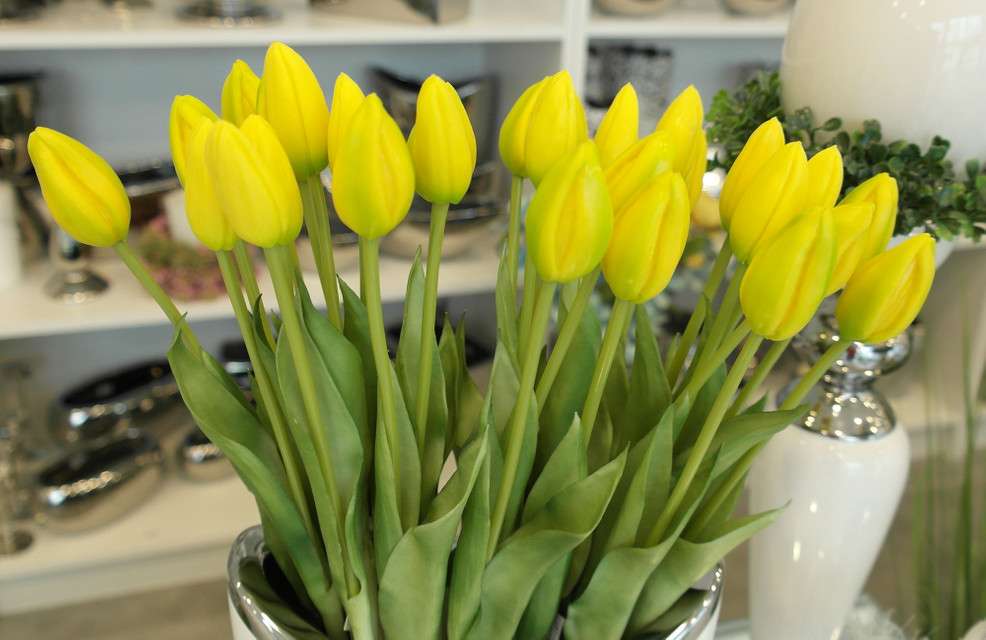 Tulipanes amarillos rompecabezas en línea