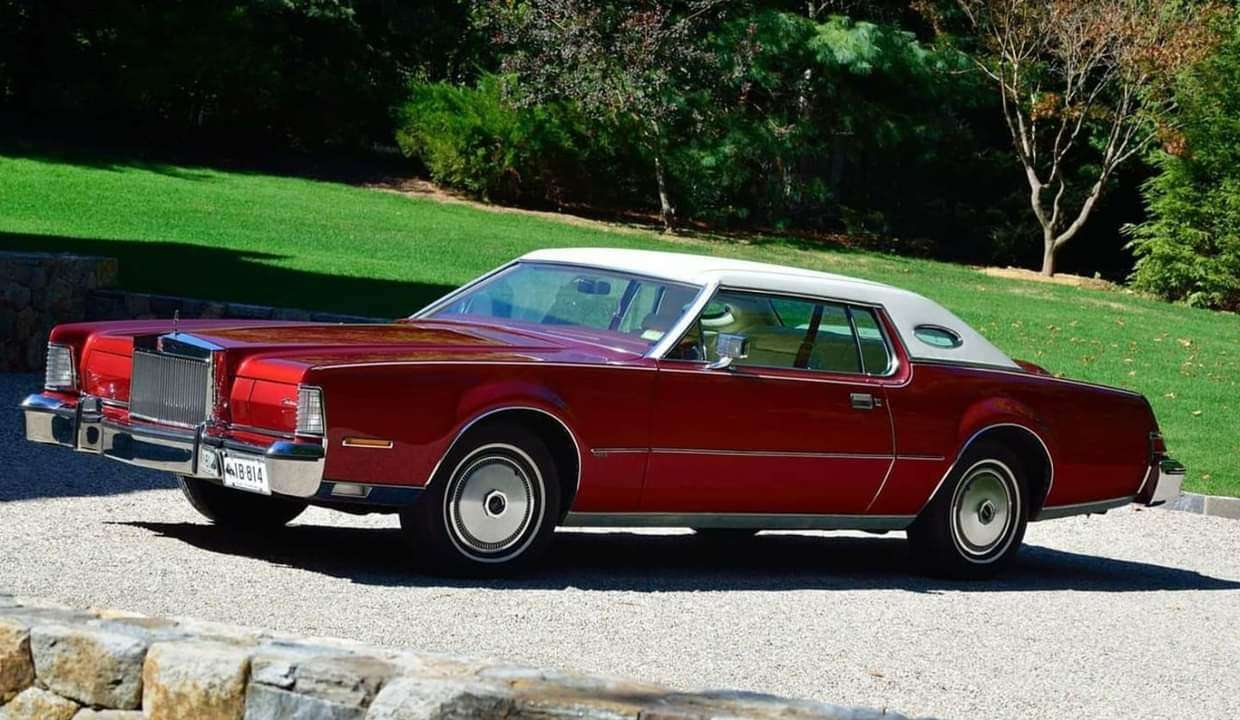 1974 Lincoln Continental Mark IV puzzle online