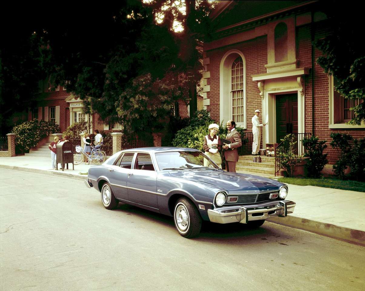 1976 Ford Maverick 4-dörr pussel på nätet