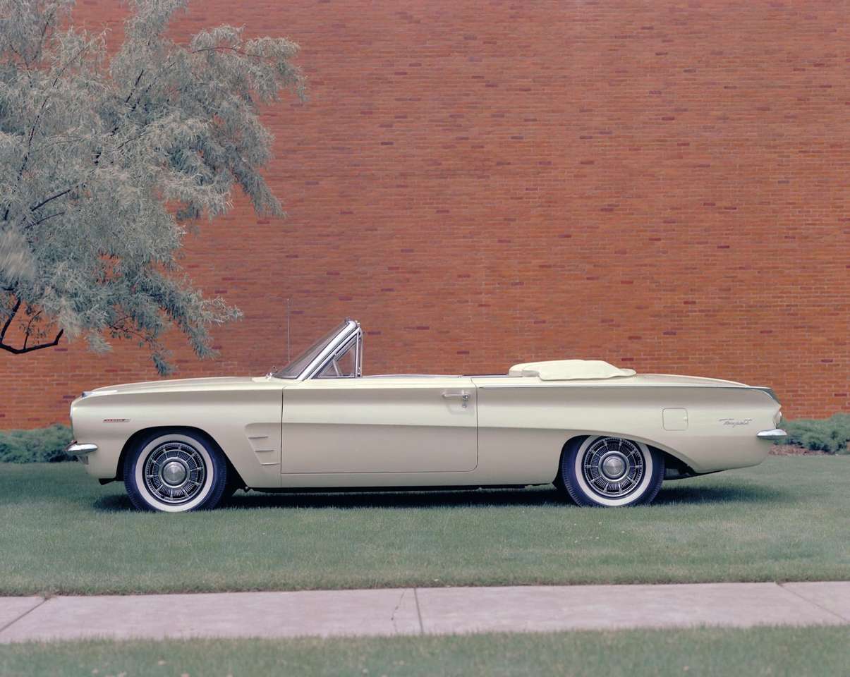 Кабріолет Pontiac Tempest LeMans 1962 року випуску онлайн пазл