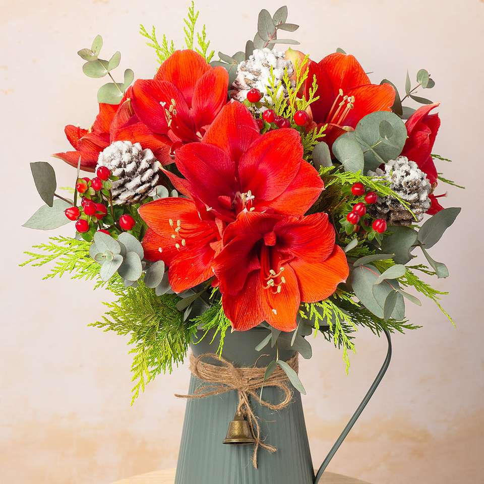 Bouquet in una brocca decorativa puzzle online