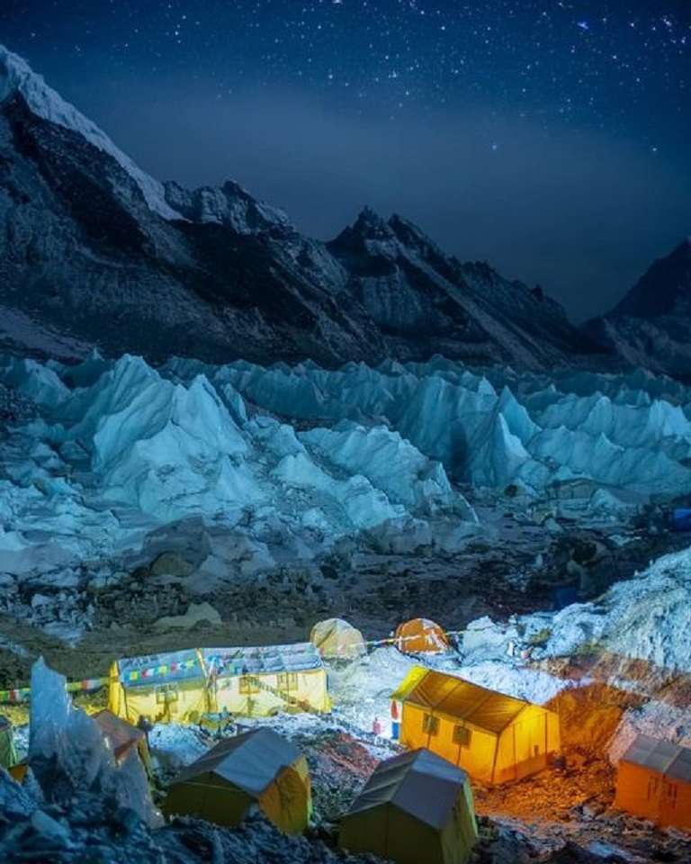 Na Everestových nohách. skládačky online