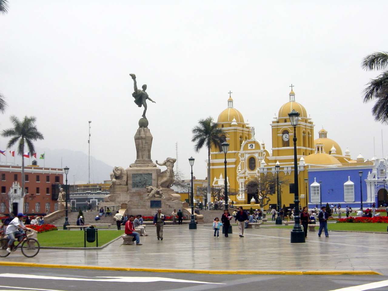 Plaza de Armas de Trujillo παζλ online