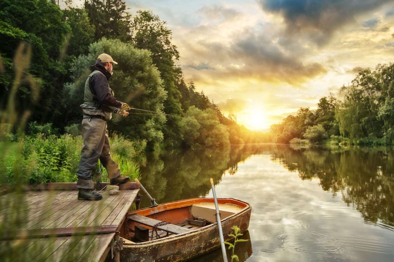 Angler auf dem Fluss Puzzlespiel online