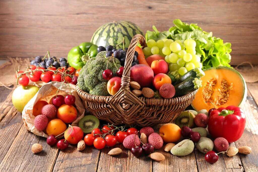 Полезные овощи и фрукты пазл онлайн