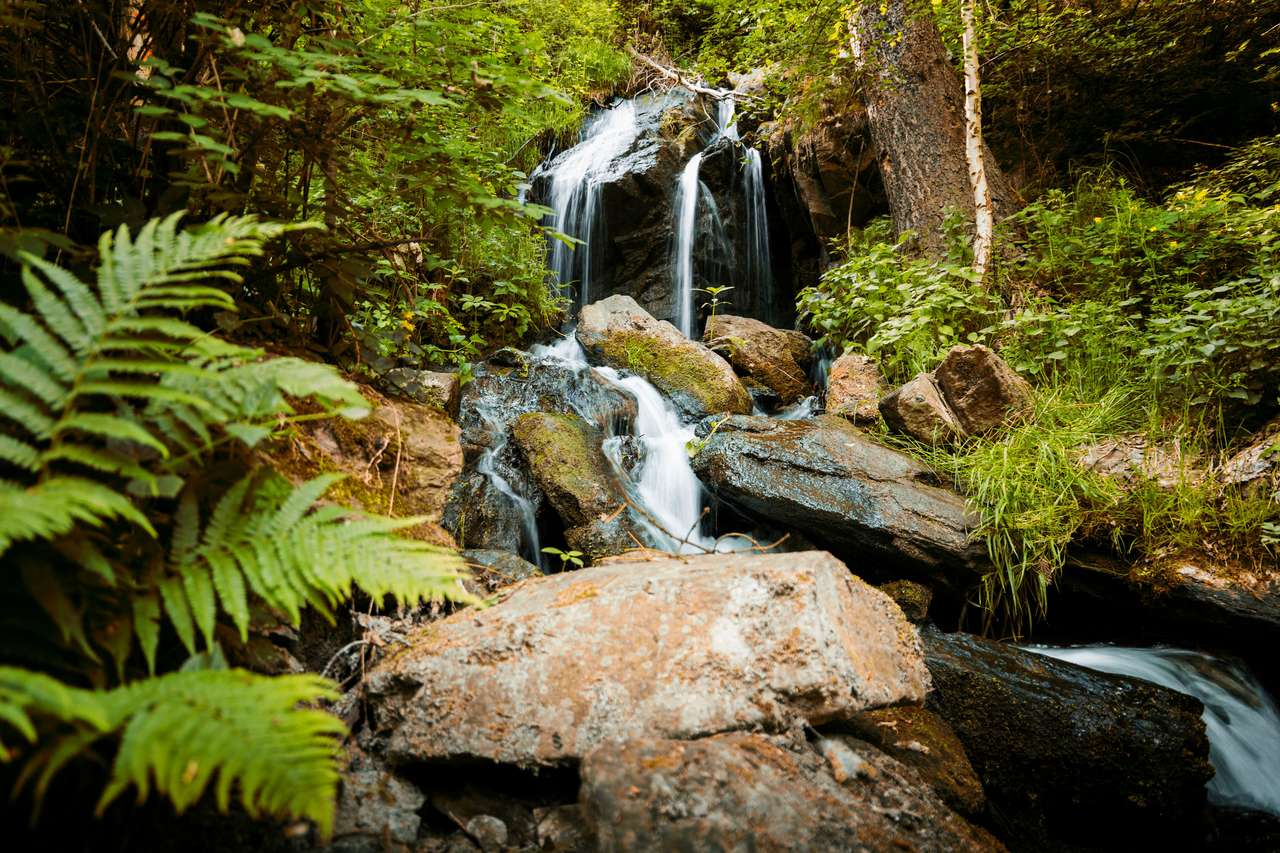 Vodopády v lese online puzzle