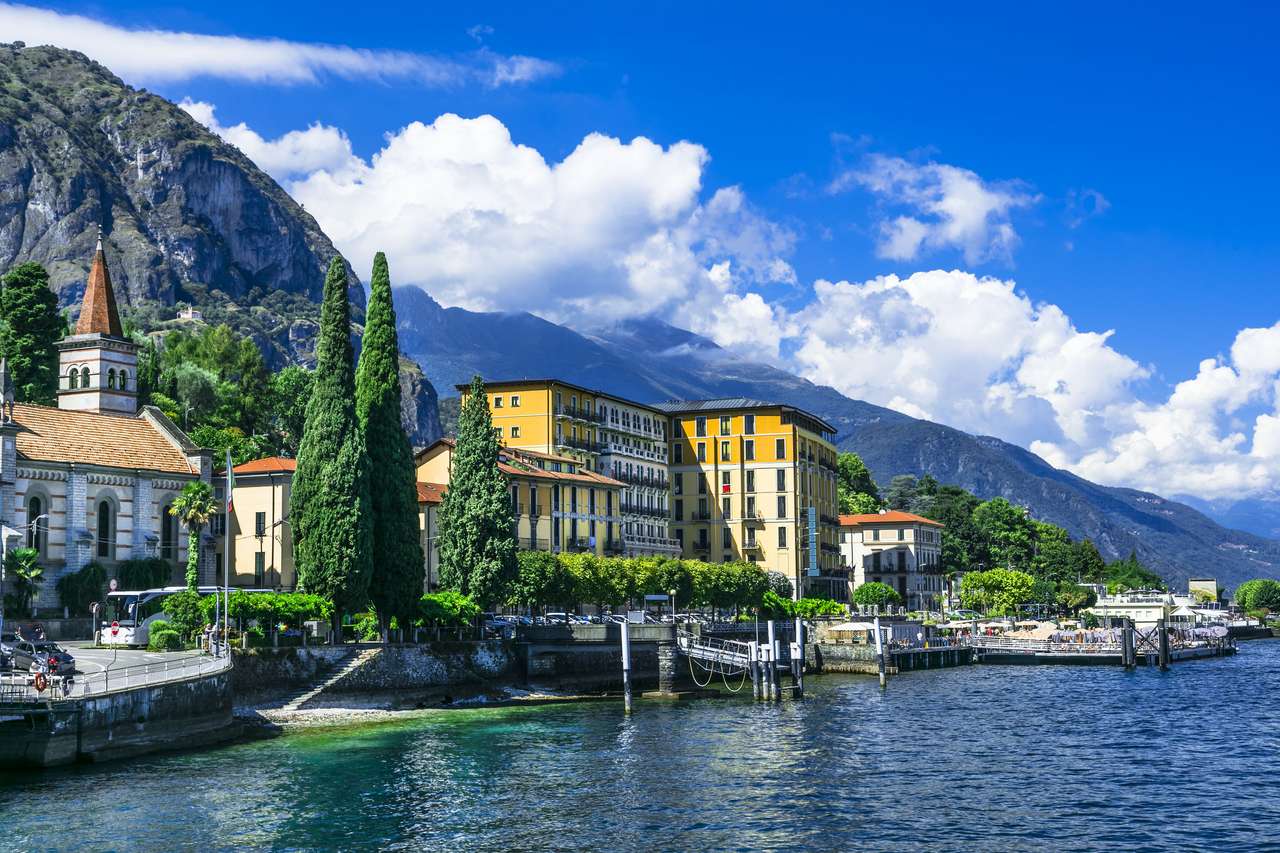 Lago di Como i Italien pussel på nätet