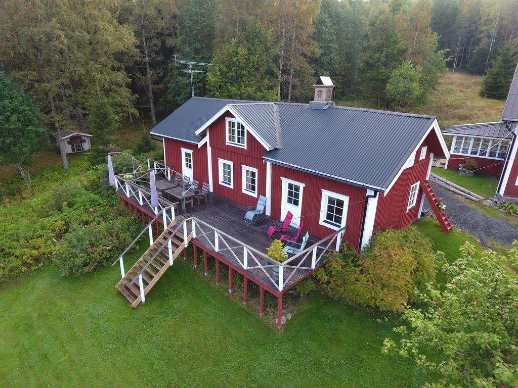 Къща в Скандинавия онлайн пъзел