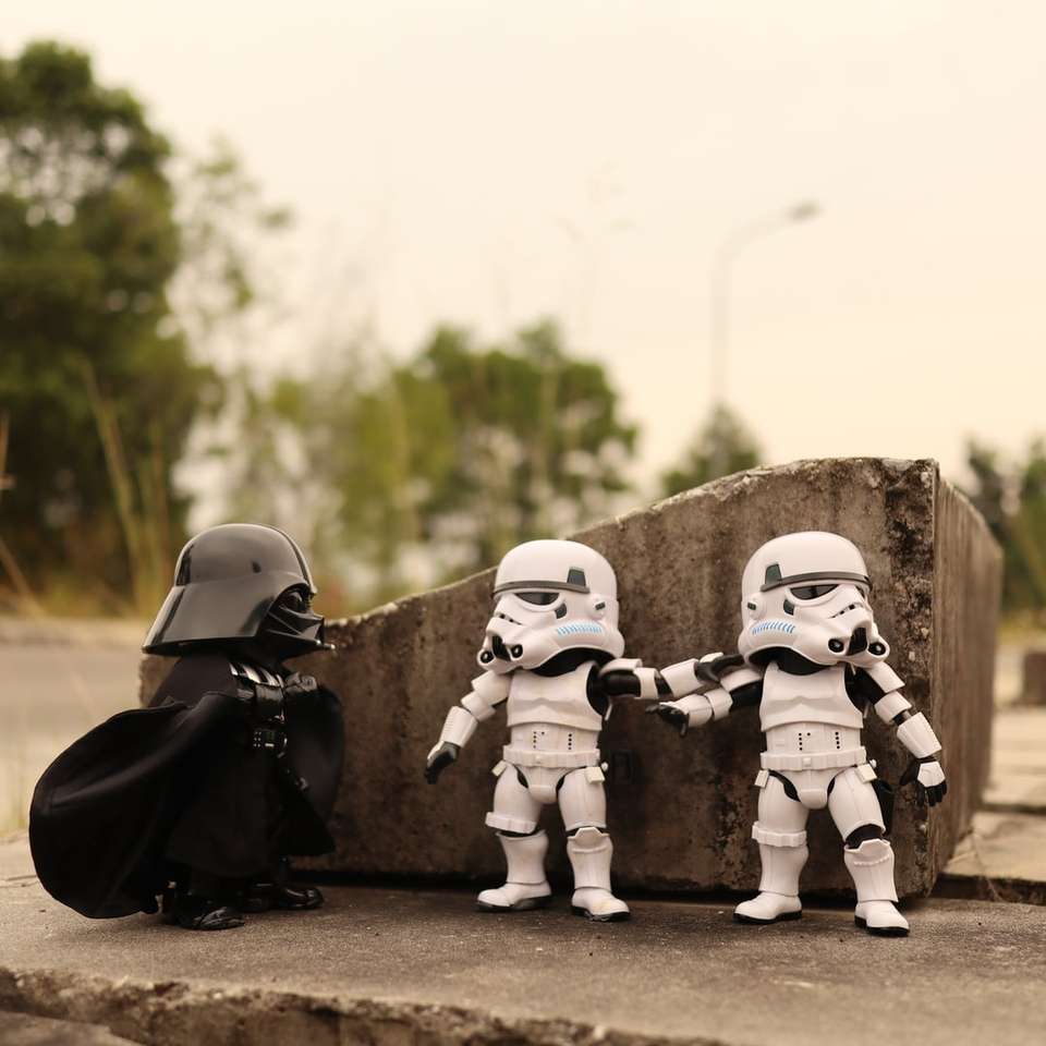 Hračky 2 star wars storm trooper skládačky online