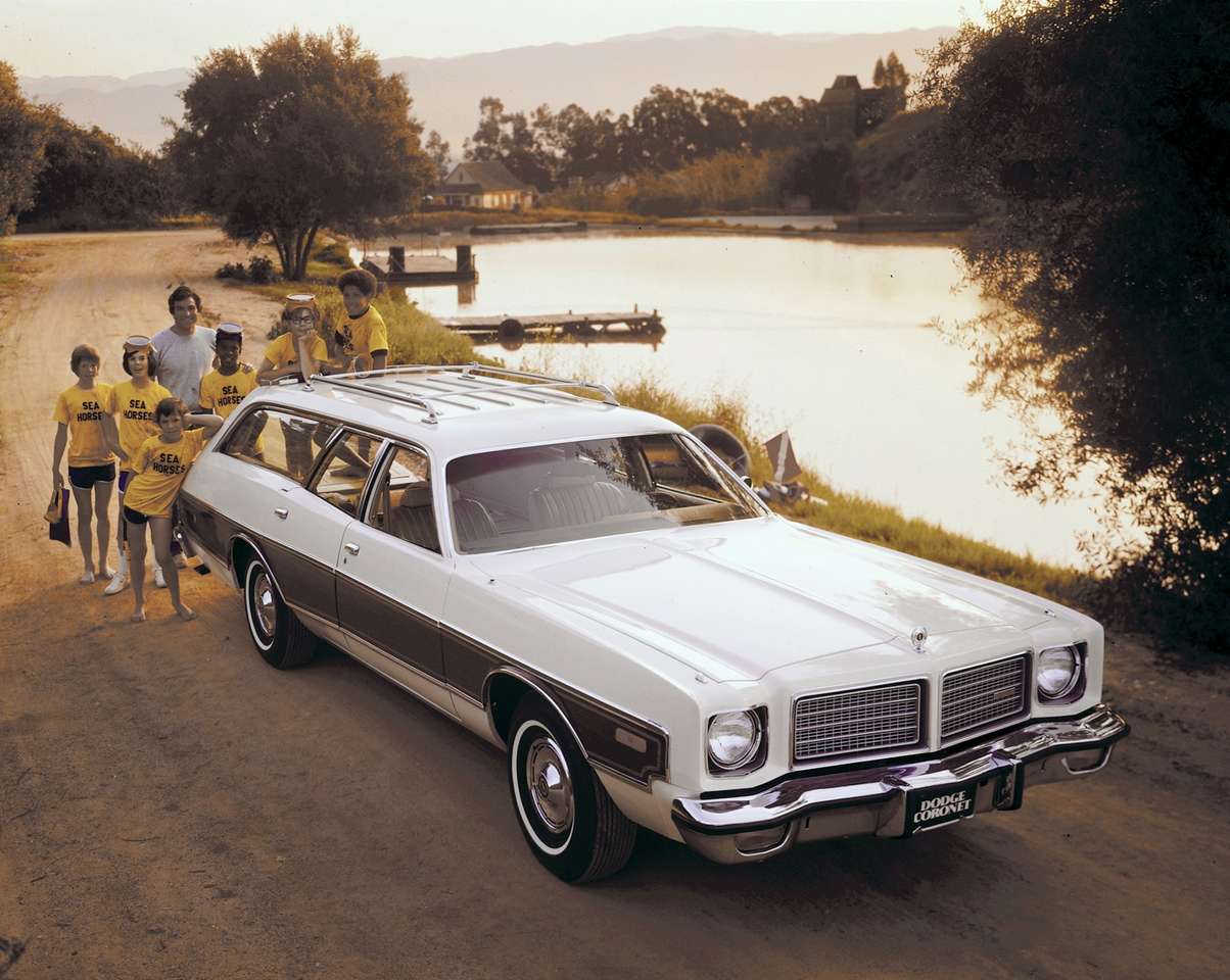 1975 Dodge Dodge Coronet Station Wagon rompecabezas en línea