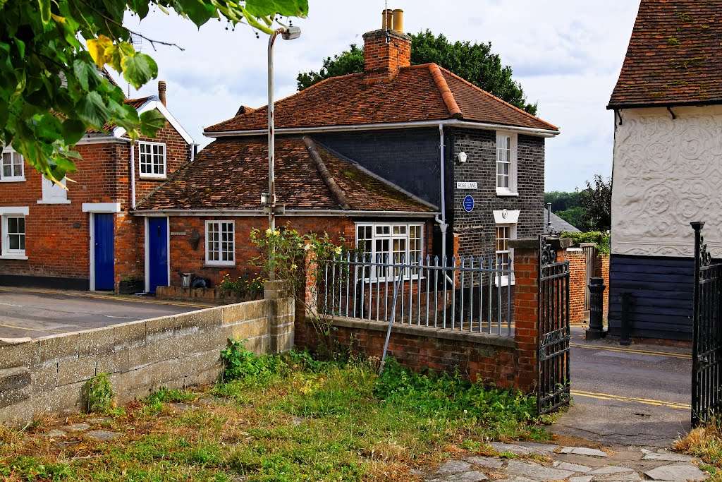 Кирпичный дом в Англии пазл онлайн