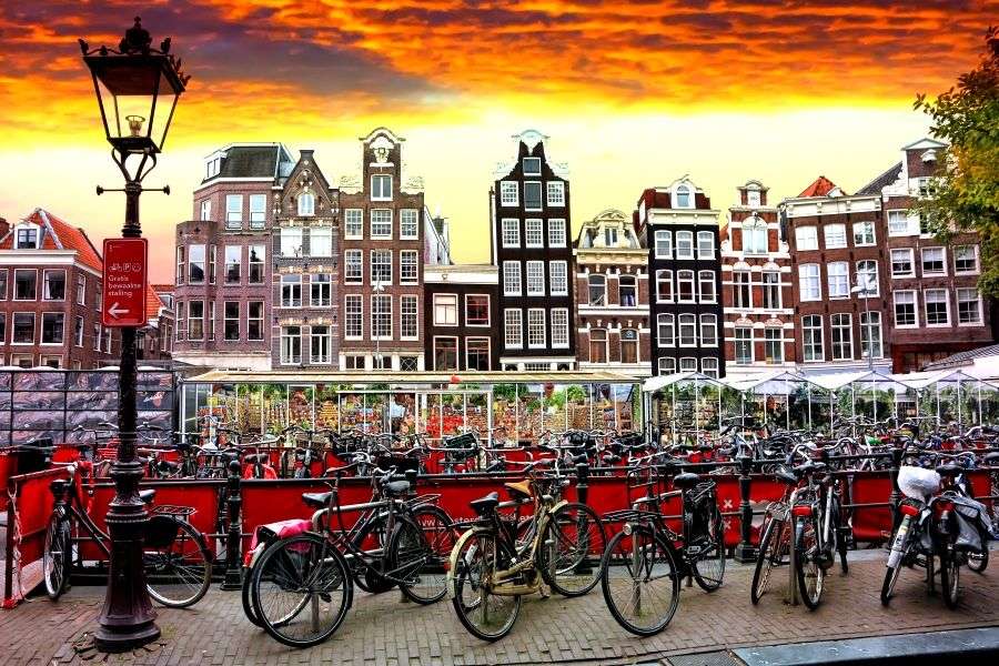 Країна велосипедів - Амстердам пазл онлайн