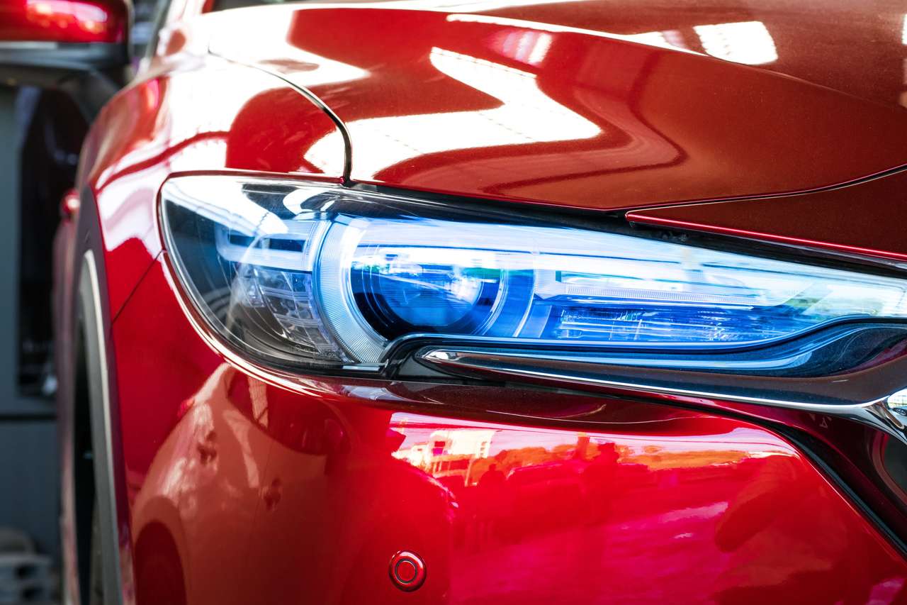 Rode auto-koplamp online puzzel